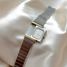 Load image into Gallery viewer, VINTAGE YSL REVERSO WATCH
