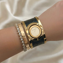 Load image into Gallery viewer, VINTAGE GUCCI LEATHER WATCH