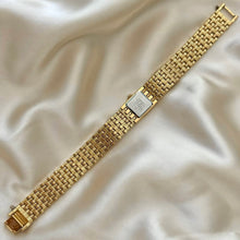 Load image into Gallery viewer, VINTAGE SEIKO DAINTY WATCH