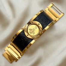 Load image into Gallery viewer, VINTAGE GUCCI LEATHER WATCH