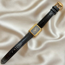 Load image into Gallery viewer, VINTAGE DIOR BLACK LEATHER WATCH