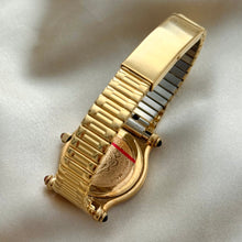 Load image into Gallery viewer, VINTAGE GUCCI WATCH
