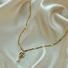 Load image into Gallery viewer, GG PEARL DROP DAINTY NECKLACE