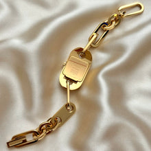 Load image into Gallery viewer, VINTAGE GUCCI CHAIN WATCH