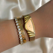 Load image into Gallery viewer, VINTAGE SEIKO WATCH