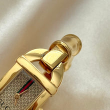 Load image into Gallery viewer, VINTAGE GUCCI WATCH