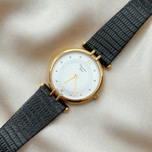 Load image into Gallery viewer, VINTAGE DIOR BLACK LEATHER WATCH