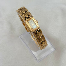Load image into Gallery viewer, VINTAGE PULSAR MOTHER-OF-PEARL DAINTY WATCH