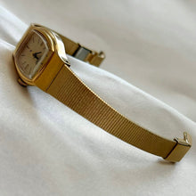 Load image into Gallery viewer, VINTAGE CITIZEN DAINTY WATCH