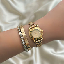 Load image into Gallery viewer, VINTAGE GUCCI WATCH
