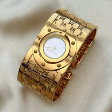 Load image into Gallery viewer, VINTAGE GUCCI MOTHER-OF-PEARL WATCH
