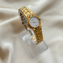 Load image into Gallery viewer, VINTAGE GUCCI DIAMOND &amp; MOTHER-OF-PEARL WATCH
