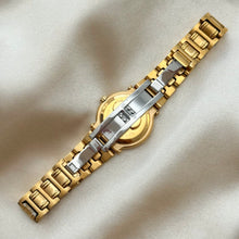 Load image into Gallery viewer, VINTAGE GUCCI DIAMOND &amp; MOTHER-OF-PEARL WATCH

