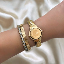 Load image into Gallery viewer, VINTAGE GUCCI WATCH

