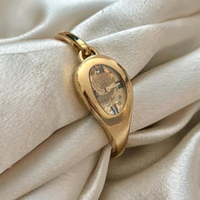 Load image into Gallery viewer, VINTAGE GUCCI WATCH
