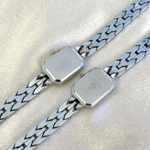 Load image into Gallery viewer, VINTAGE GUCCI SILVER WATCHES
