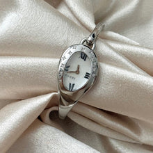 Load image into Gallery viewer, VINTAGE GUCCI DIAMOND WATCH
