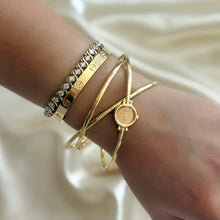 Load image into Gallery viewer, VINTAGE SEIKO DAINTY BANGLE WATCH
