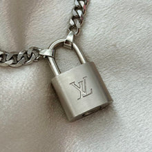 Load image into Gallery viewer, LV SILVER LOCK NECKLACE
