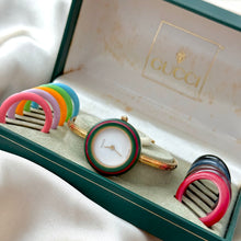 Load image into Gallery viewer, VINTAGE GUCCI INTERCHANGEABLE BEZEL WATCH (12 BEZELS)
