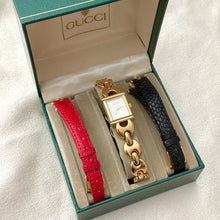 Load image into Gallery viewer, VINTAGE GUCCI INTERCHANGEABLE LEATHER WATCH

