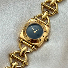 Load image into Gallery viewer, VINTAGE GUCCI WATCH
