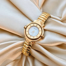 Load image into Gallery viewer, VINTAGE GUCCI WATCH
