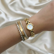 Load image into Gallery viewer, VINTAGE CITIZEN MOTHER-OF-PEARL WATCH
