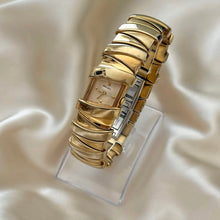 Load image into Gallery viewer, VINTAGE SEIKO MOTHER-OF-PEARL WATCH
