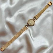 Load image into Gallery viewer, VINTAGE GUCCI WATCH
