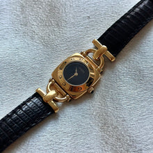 Load image into Gallery viewer, VINTAGE GUCCI BLACK LEATHER WATCH
