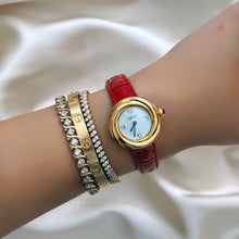 Load image into Gallery viewer, VINTAGE CARTIER RED LEATHER WATCH
