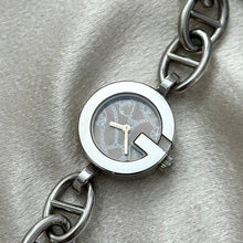 Load image into Gallery viewer, VINTAGE GUCCI WATCH
