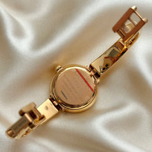 Load image into Gallery viewer, VINTAGE GUCCI MOTHER-OF-PEARL WATCH
