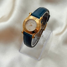 Load image into Gallery viewer, VINTAGE GUCCI BLUE LEATHER WATCH
