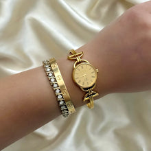 Load image into Gallery viewer, VINTAGE GUCCI WATCH

