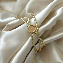 Load image into Gallery viewer, VINTAGE SEIKO DAINTY BANGLE WATCH
