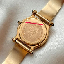 Load image into Gallery viewer, VINTAGE GUCCI WATCH
