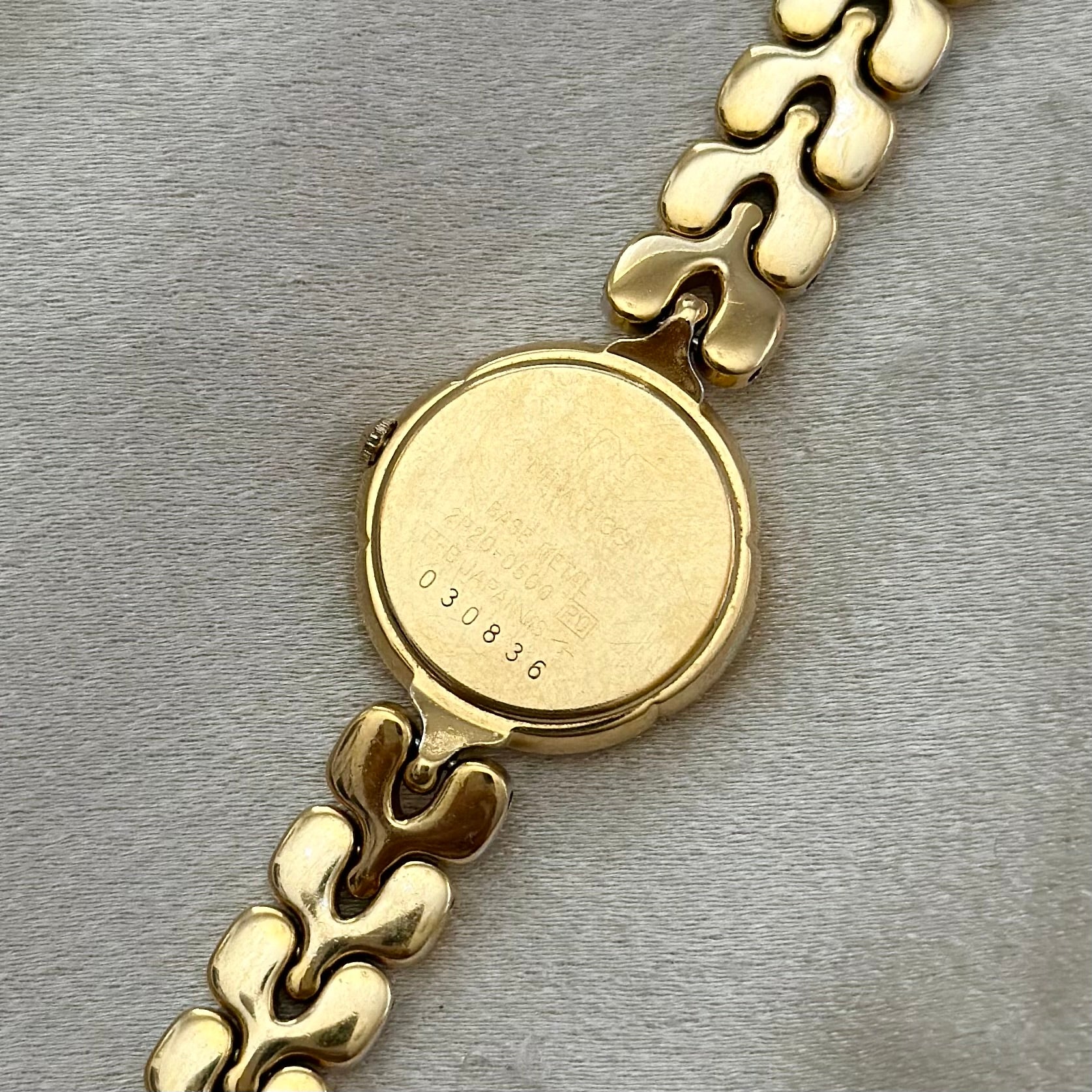 VINTAGE NINA RICCI MOTHER-OF-PEARL TWO-TONED WATCH – Panahon Designs