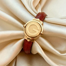 Load image into Gallery viewer, VINTAGE GUCCI BROWN LEATHER WATCH
