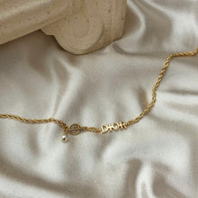 Load image into Gallery viewer, DIOR TOGGLE LOCK ROPE CHAIN NECKLACE
