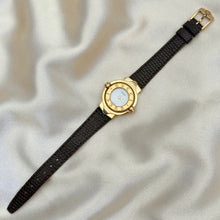 Load image into Gallery viewer, VINTAGE GUCCI BLACK LEATHER WATCH
