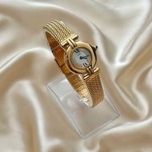 Load image into Gallery viewer, VINTAGE CARTIER WATCH - WITH EXTRA STRAP

