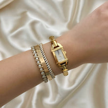 Load image into Gallery viewer, VINTAGE GUCCI WATCH
