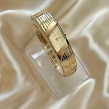 Load image into Gallery viewer, VINTAGE SEIKO WATCH
