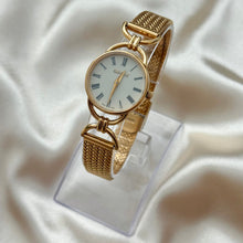 Load image into Gallery viewer, VINTAGE GUCCI WATCH

