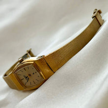 Load image into Gallery viewer, VINTAGE CITIZEN DAINTY WATCH
