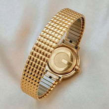 Load image into Gallery viewer, VINTAGE GUCCI WATCH

