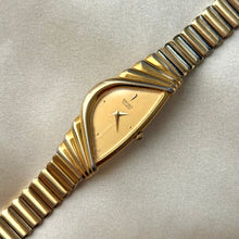 Load image into Gallery viewer, VINTAGE SEIKO WATCH
