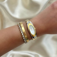 Load image into Gallery viewer, VINTAGE SEIKO MOTHER-OF-PEARL TWO-TONED WATCH
